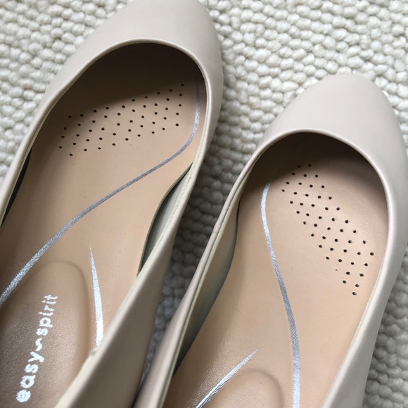 Easy Spirit low heel round toe pump - size 7.5 - Picture 10 of 11
